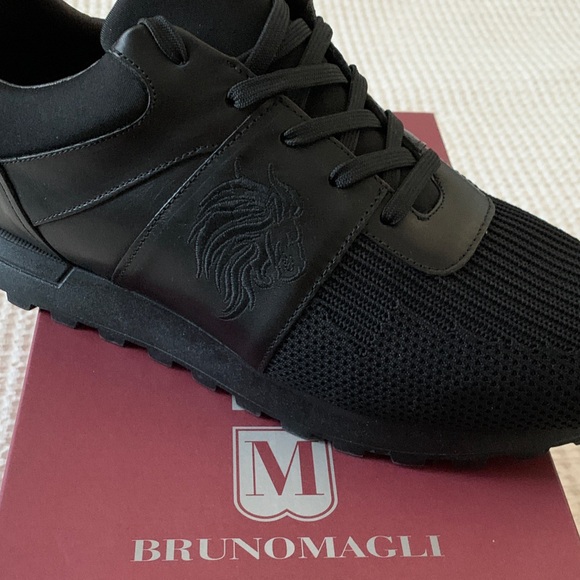 Bruno Magli Men\'s Black and Brown Sneakers